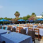 Paradise Hotel 3*
