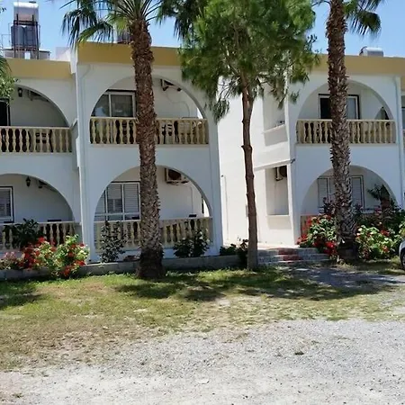 Paradise Hotel Kazaphani